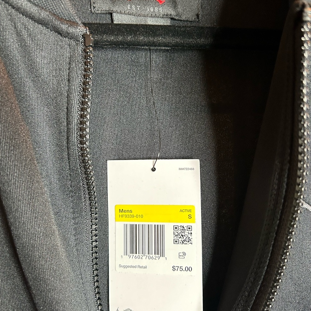 NWT Men's Black Jordan Jacket - Picture 2 of 4